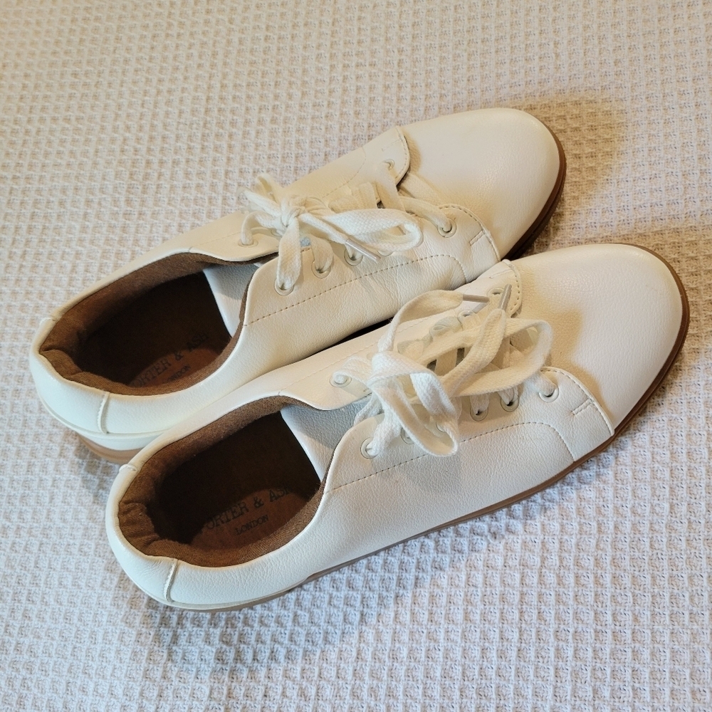 Porter & Ash Classic White Leather Sneakers - Picture 5 of 11